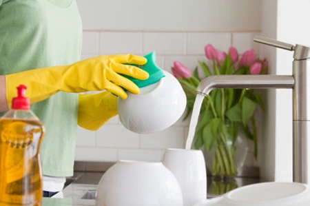 8 SAI LẦM KHI SỬ DỤNG NƯỚC RỬA CHÉN